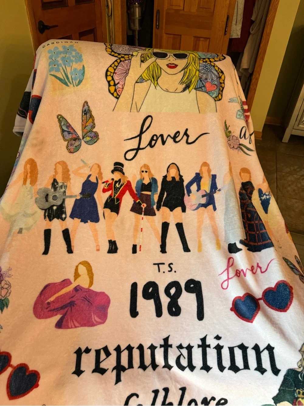 Taylor Swift Eras Fleece Blanket & Zippered Makeup Pouch Set Swiftie Fan Merch